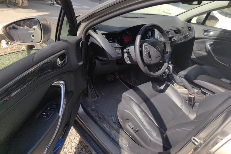 Used Citroen C5 2011 2.3L Automatic Zunyu Version Driver Seat