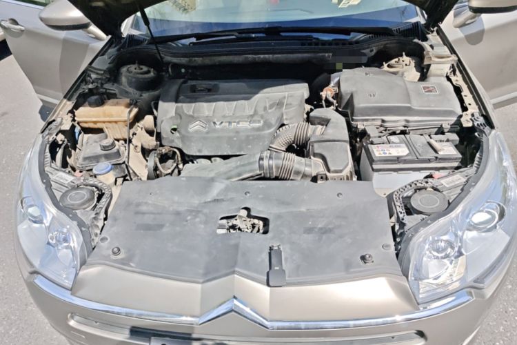 Used Citroen C5 2011 2.3L Automatic Prestige Edition Engine Bay