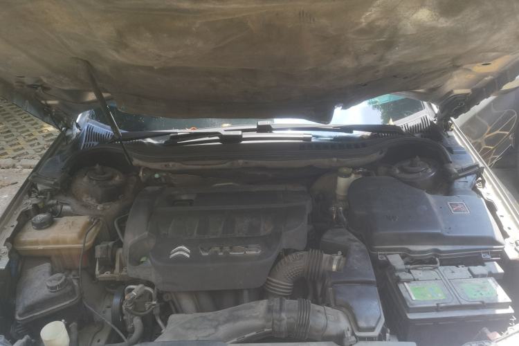 Used Citroen C5 2011 2.3L Automatic Zunyu Version Engine Bay