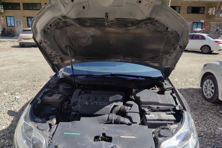 Used Citroen C5 2011 2.3L Automatic Zunyu Version Engine Bay