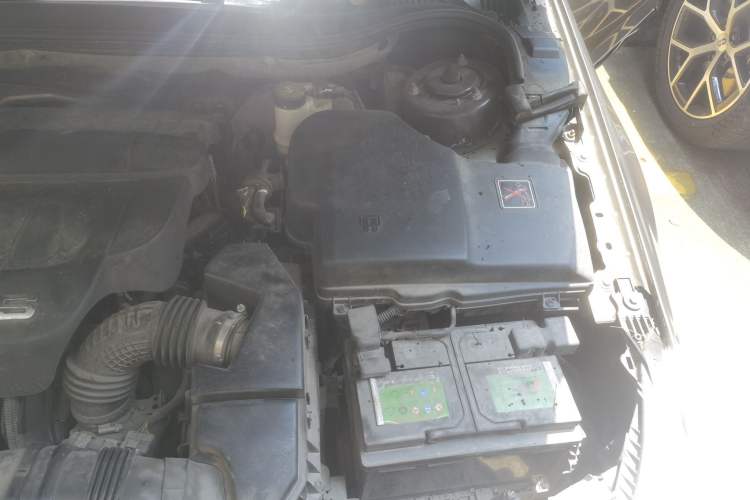 Used Citroen C5 2011 2.3L Automatic Zunyu Version Engine Bay Left