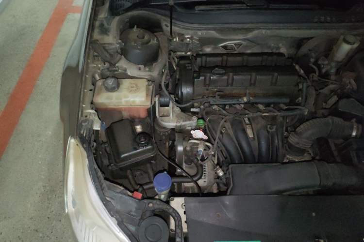 Used Citroen C5 2011 Dongfang Zhilü 2.3L Automatic Luxury Model Engine Bay Right