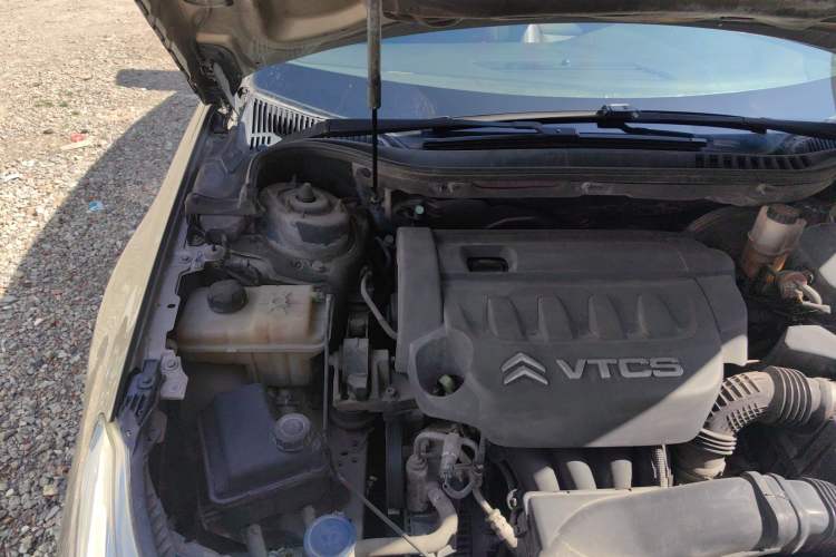 Used Citroen C5 2011 2.3L Automatic Zunyu Version Engine Bay Right