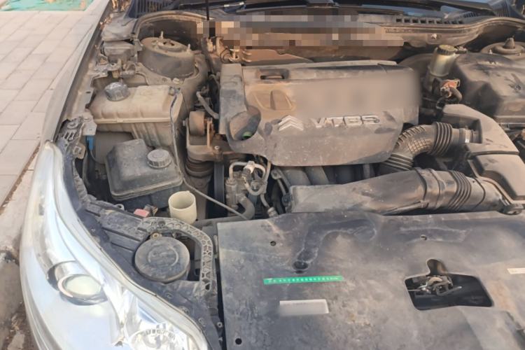 Used Citroen C5 2011 Dongfang Zhilü 2.3L Automatic Luxury Model Engine Bay Right