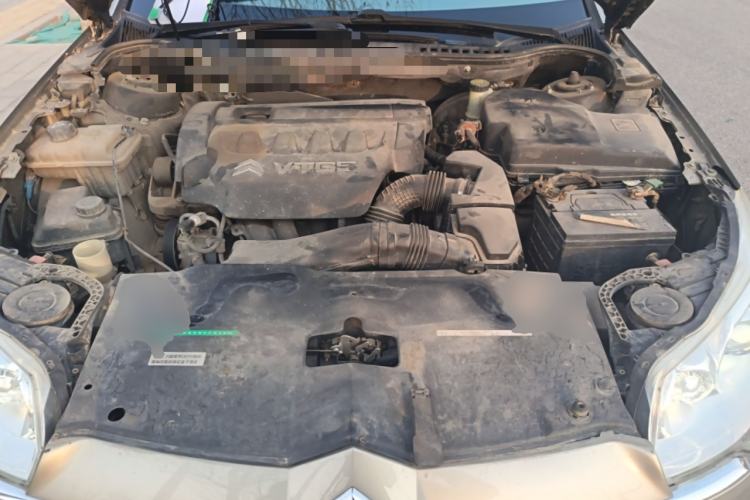 Used Citroen C5 2011 Dongfang Zhilü 2.3L Automatic Luxury Model Engine Bay