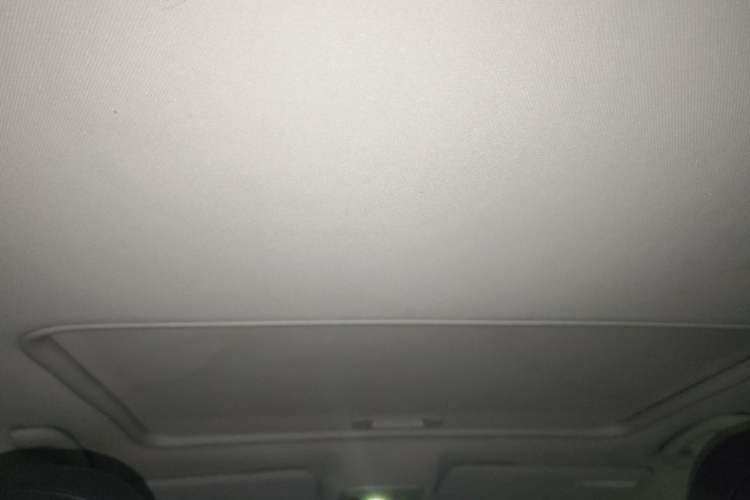 Used Citroen C5 2011 Dongfang Zhilü 2.3L Automatic Luxury Model Headliner