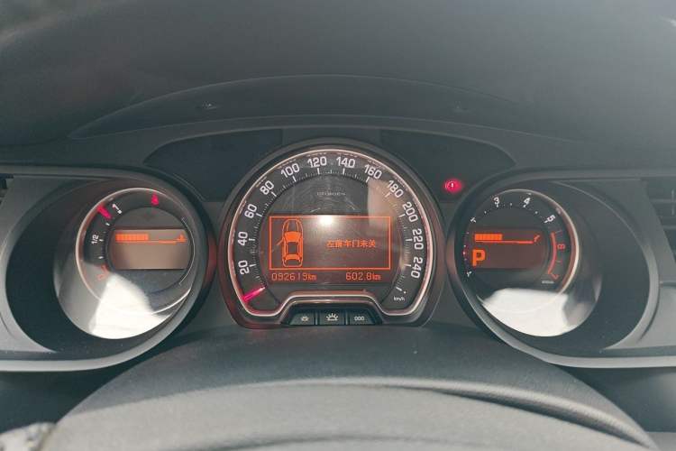 Used Citroen C5 2011 2.3L Automatic Zunyu Version Instrument Cluster