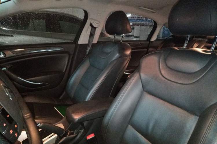 Used Citroen C5 2011 Dongfang Zhilü 2.3L Automatic Luxury Model Left Front Seat