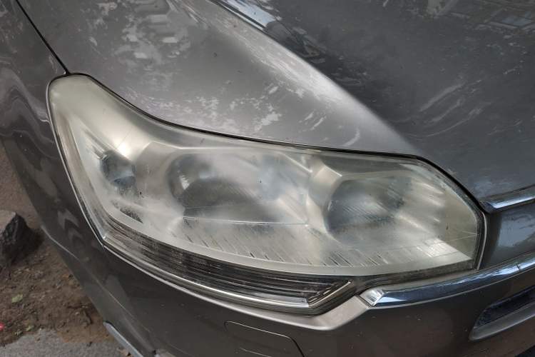 Used Citroen C5 2011 Dongfang Zhilü 2.3L Automatic Zunyu Model Right Front Headlight
