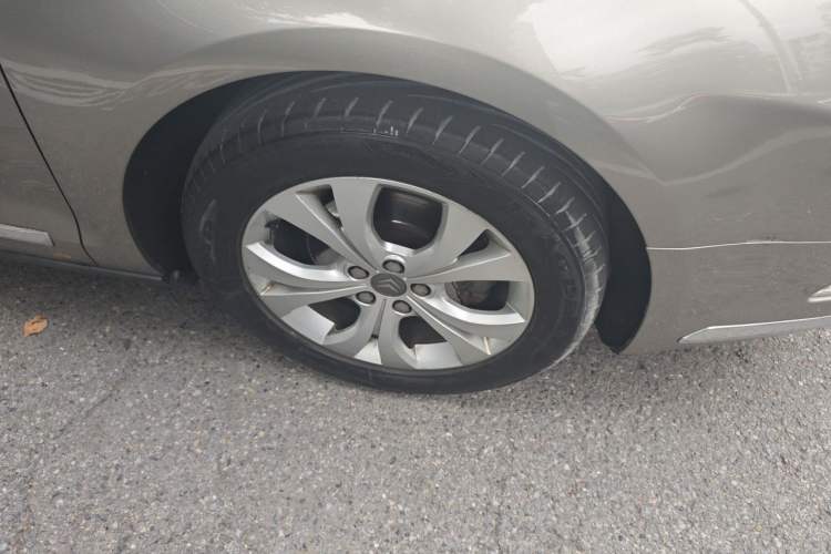 Used Citroen C5 2011 2.3L Automatic Zunyu Version Right Front Wheel Hub