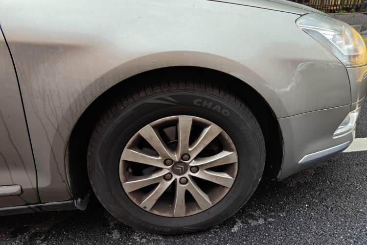 Used Citroen C5 2011 2.3L Automatic Zunya Edition Right Front Wheel Hub