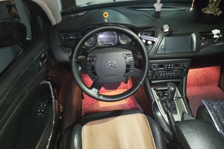 Used Citroen C5 2011 Dongfang Zhilü 2.3L Automatic Luxury Model Steering Wheel