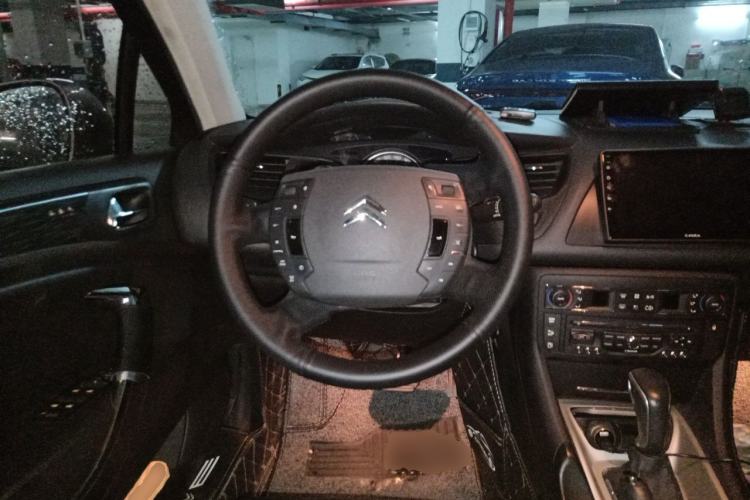 Used Citroen C5 2011 Dongfang Zhilü 2.3L Automatic Luxury Model Steering Wheel