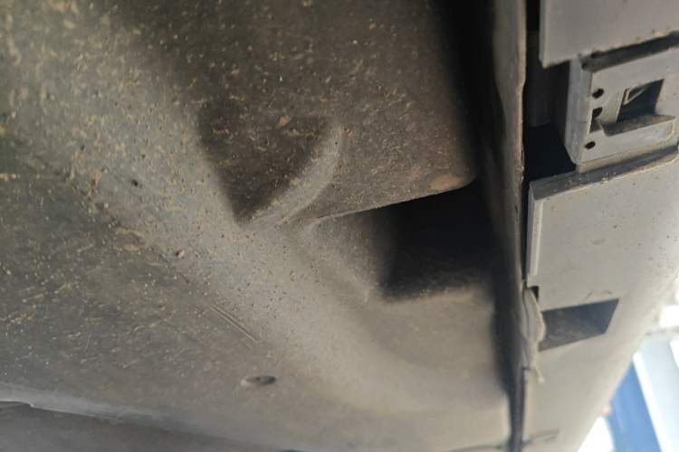 Used Citroen C5 2011 2.3L Automatic Luxury Version Chassis Rear Right