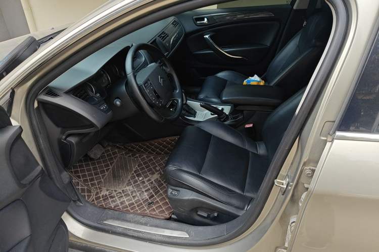 Used Citroen C5 2011 2.3L Automatic Luxury Version Driver Seat