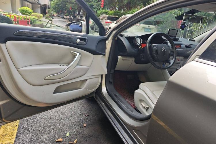 Used Citroen C5 2011 2.3L Automatic Zunyu Version Driver Seat