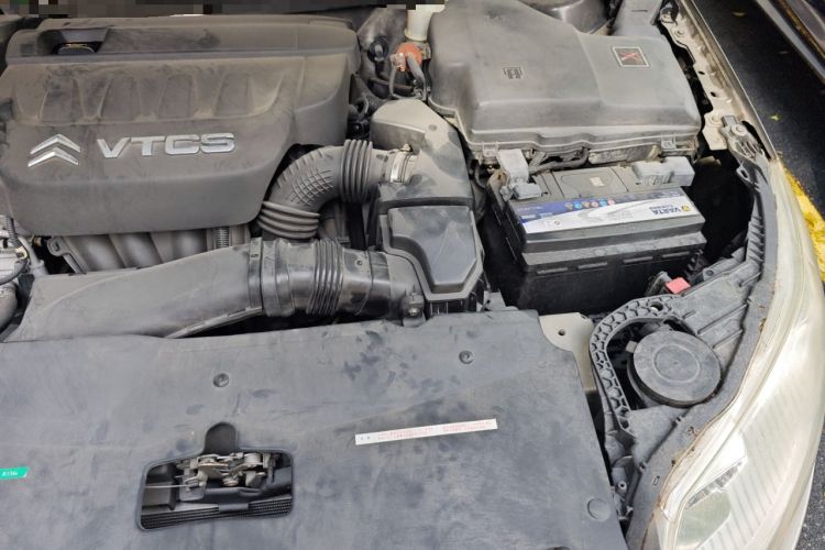 Used Citroen C5 2011 2.3L Automatic Zunyu Version Engine Bay Left
