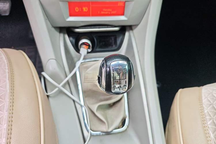 Used Citroen C5 2011 2.0L Manual Comfort Edition Gear Lever