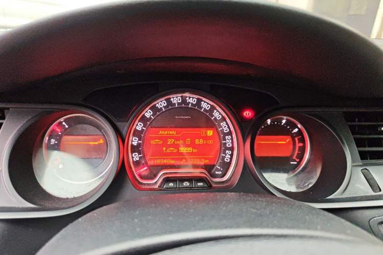 Used Citroen C5 2011 2.0L Manual Comfort Edition Instrument Cluster