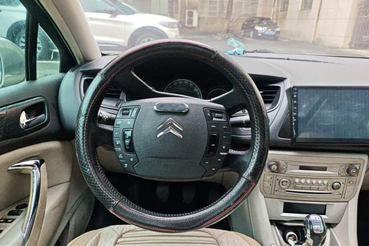 Used Citroen C5 2011 2.0L Manual Comfort Edition Steering Wheel