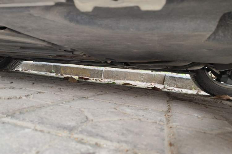 Used Citroen C5 2011 2.3L Automatic Luxury Version Chassis Rear Left