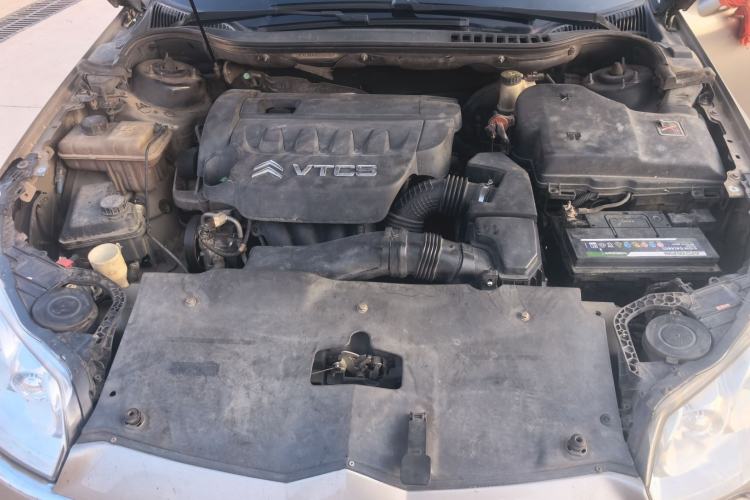 Used Citroen C5 2011 2.3L Automatic Zunyu Version Engine Bay