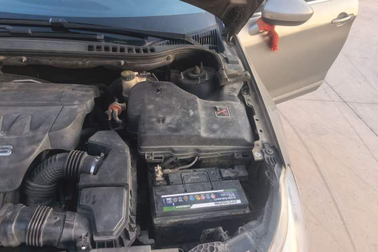 Used Citroen C5 2011 2.3L Automatic Zunyu Version Engine Bay Left