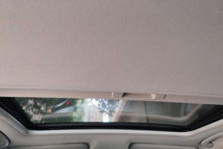 Used Citroen C5 2011 2.3L Automatic Luxury Version Headliner