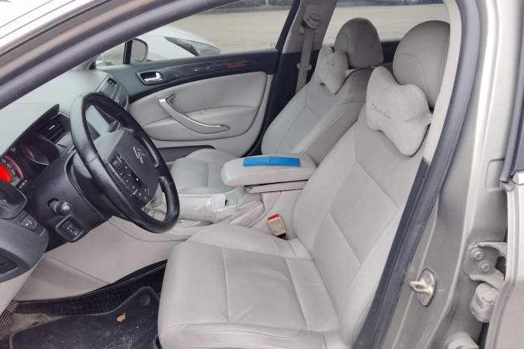 Used Citroen C5 2011 2.3L Automatic Zunya Edition Left Front Seat