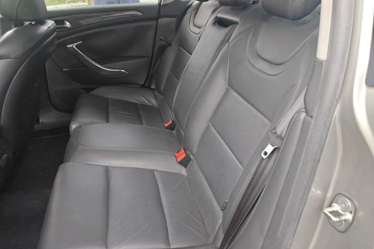Used Citroen C5 2011 2.3L Automatic Zunyu Version Left Rear Seat