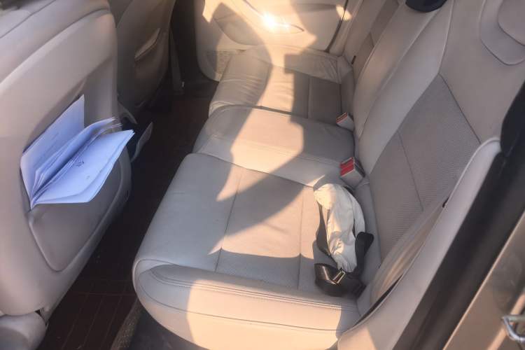 Used Citroen C5 2011 2.3L Automatic Zunyu Version Left Rear Seat