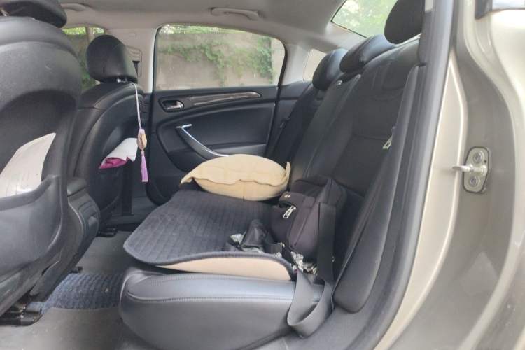 Used Citroen C5 2011 2.3L Automatic Luxury Version Left Rear Seat