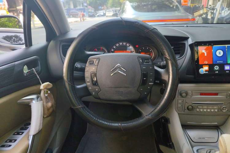 Used Citroen C5 2011 2.0L Automatic Comfort Edition Steering Wheel