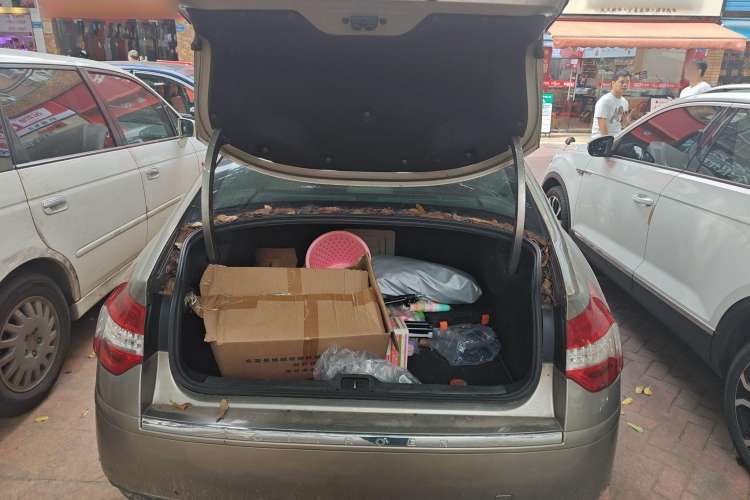 Used Citroen C5 2011 2.3L Automatic Zunyu Version Trunk