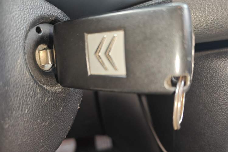 Used Citroen C5 2011 2.3L Automatic Zunyu Version Vehicle Key