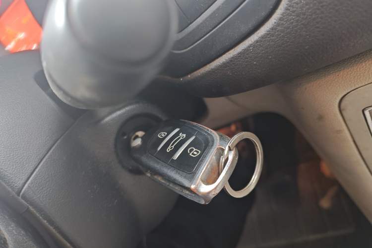 Used Citroen C5 2011 2.3L Automatic Zunyu Version Vehicle Key