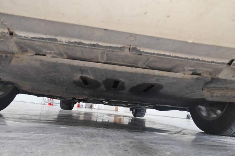 Used Citroen C5 2011 Dongfang Zhilü 2.3L Automatic Zunyu Model Chassis Front