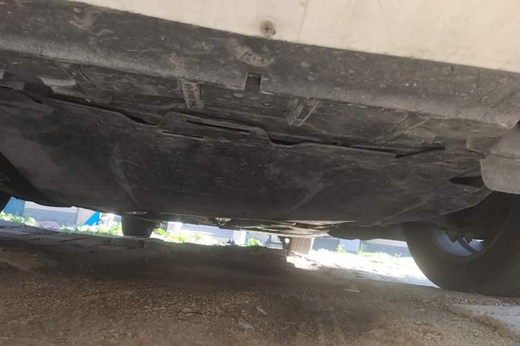 Used Citroen C5 2011 2.3L Automatic Zunyu Version Chassis Front