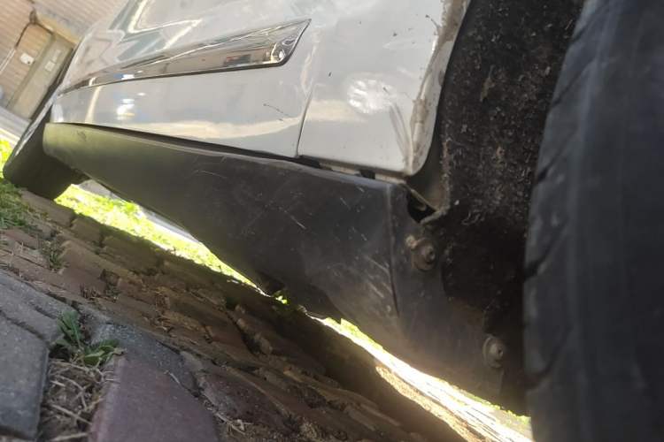 Used Citroen C5 2011 2.3L Automatic Zunyu Version Chassis Front Right