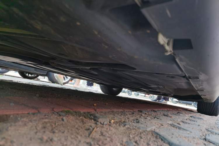 Used Citroen C5 2011 Dongfang Zhilü 2.3L Automatic Zunyu Model Chassis Rear Right
