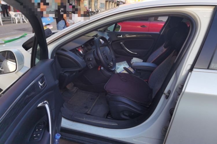 Used Citroen C5 2011 Dongfang Zhilü 2.3L Automatic Zunyu Model Driver Seat