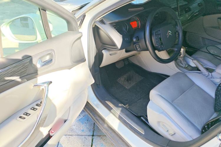 Used Citroen C5 2011 2.3L Automatic Zunya Edition Driver Seat