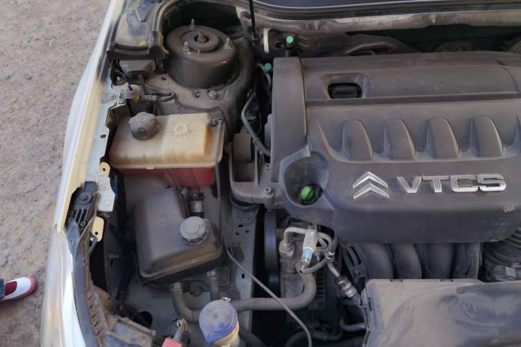 Used Citroen C5 2011 Dongfang Zhilü 2.3L Automatic Zunyu Model Engine Bay Right