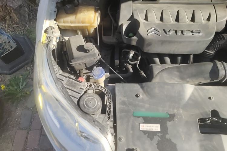 Used Citroen C5 2011 2.3L Automatic Zunyu Version Engine Bay Right
