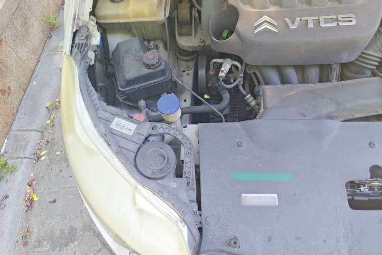 Used Citroen C5 2011 2.3L Automatic Zunya Edition Engine Bay Right