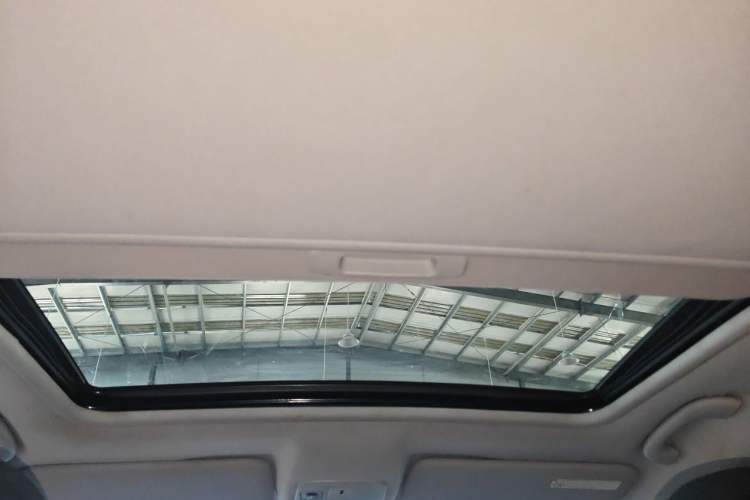 Used Citroen C5 2011 Dongfang Zhilü 2.3L Automatic Zunyu Model Headliner