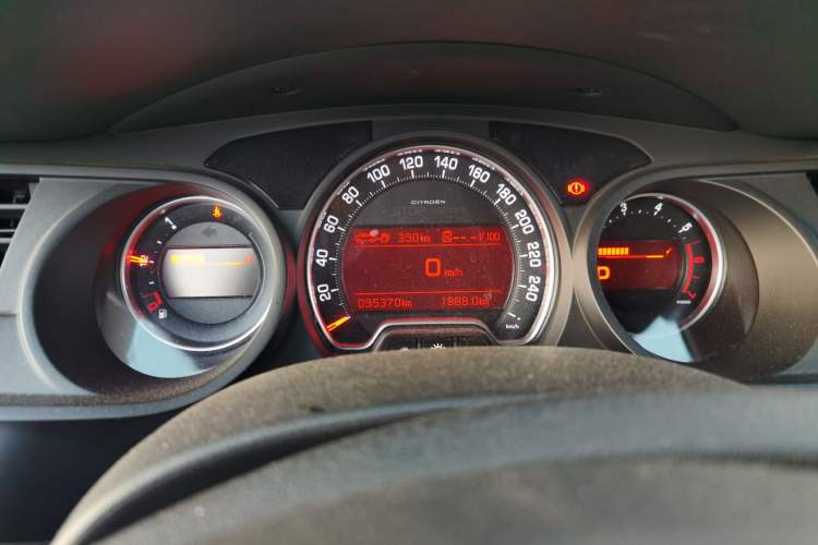Used Citroen C5 2011 Dongfang Zhilü 2.3L Automatic Zunyu Model Instrument Cluster