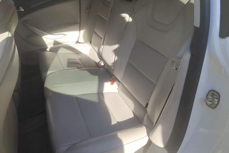 Used Citroen C5 2011 2.3L Automatic Zunyu Version Left Rear Seat