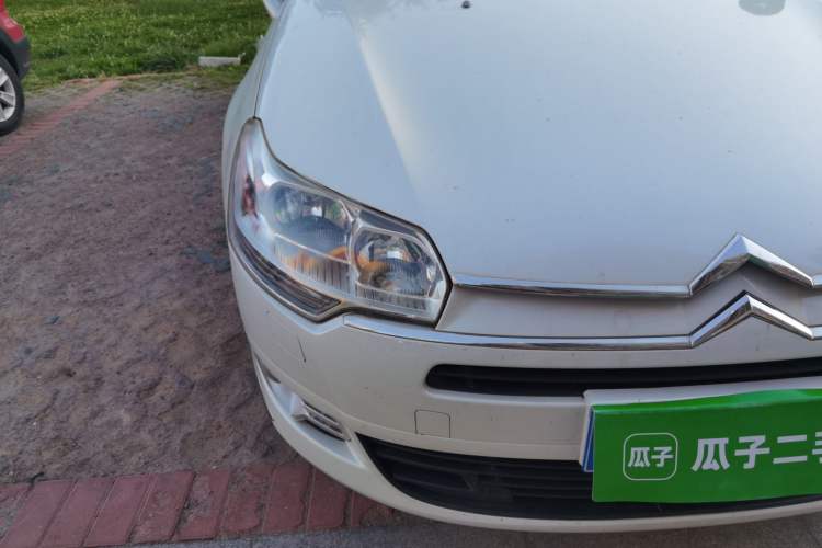 Used Citroen C5 2011 Dongfang Zhilü 2.3L Automatic Zunyu Model Right Front Headlight