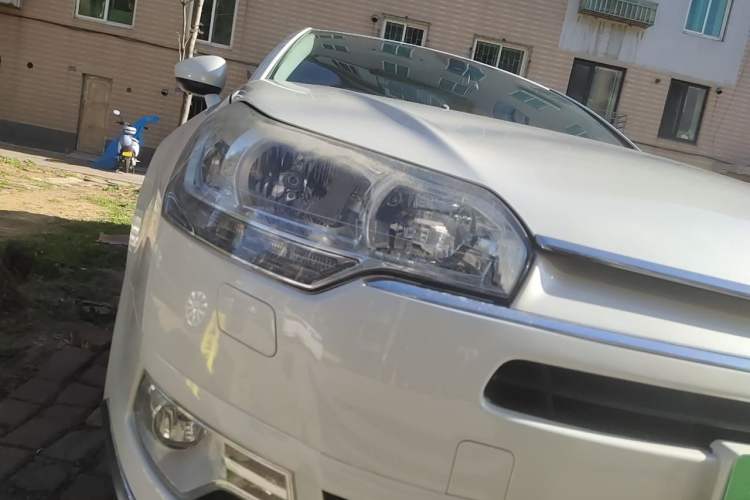 Used Citroen C5 2011 2.3L Automatic Zunyu Version Right Front Headlight